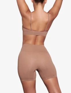 Smoothing Mid-rise Stretch-woven Shorts -Ted Bakee Fashion Shop R04061708 SIENNA ALT03