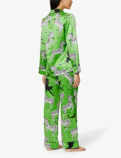 Lila Graphic-pattern Silk Pyjama Set -Ted Bakee Fashion Shop R04165819 DENEUVE ALT02