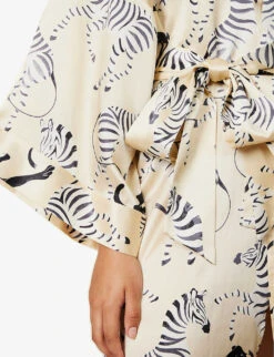 Mimi Graphic-pattern Shawl-neck Silk Robe -Ted Bakee Fashion Shop R04165837 DEMY ALT03