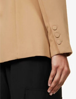 GOOD AMERICAN Fit And Flatter Single-breasted Stretch-woven Blazer -Ted Bakee Fashion Shop R04166628 PECAN001 ALT05