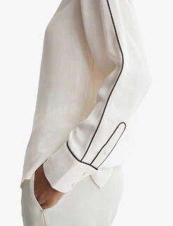 Reiss Estella Contrast-tip Long-sleeve Stretch-woven Blouse -Ted Bakee Fashion Shop R04169209 CREAM ALT04